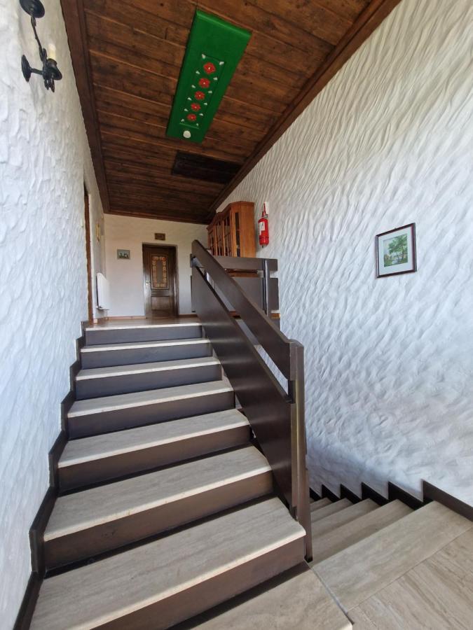 Hanul Almas Deva Exterior foto